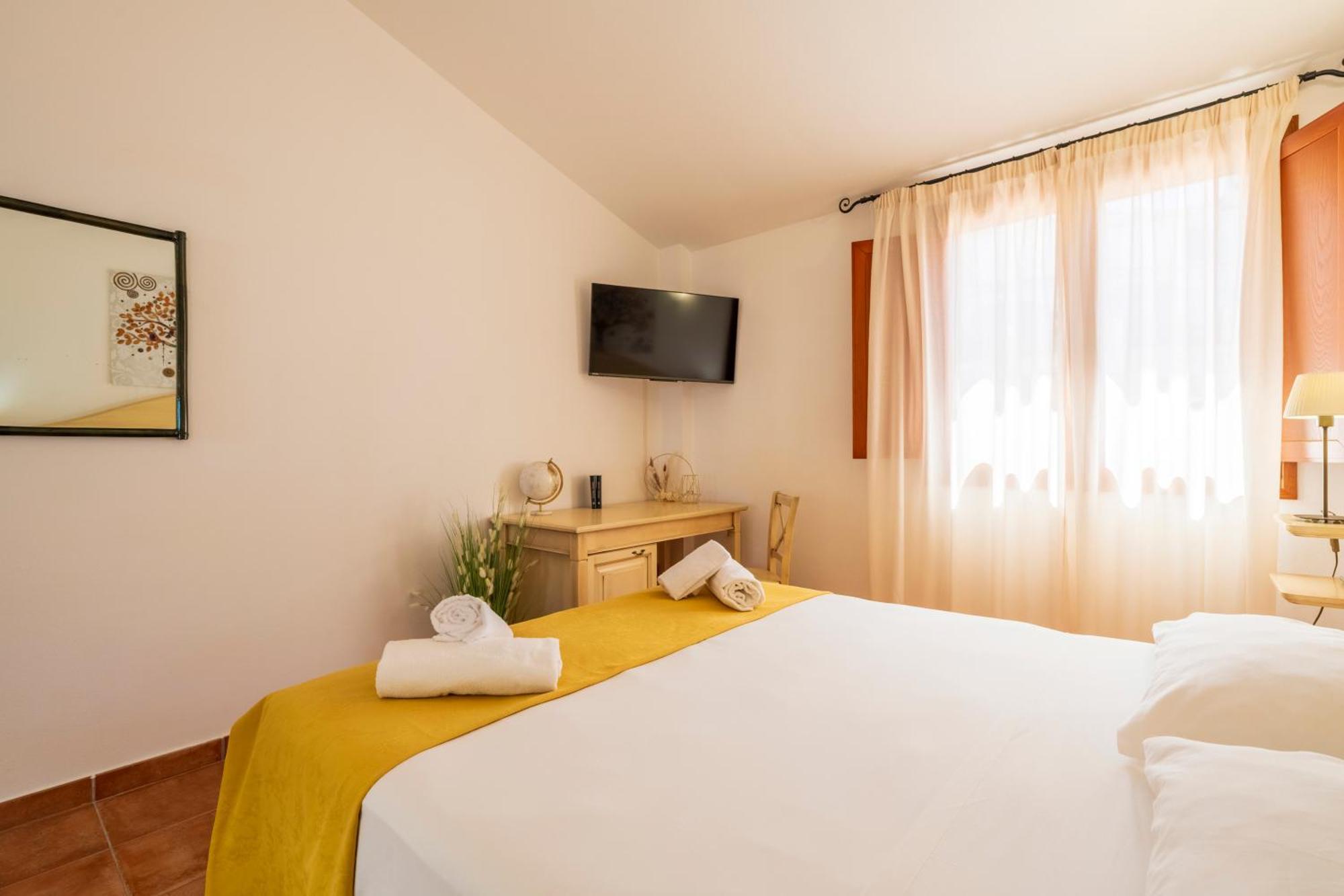 Hotel Marie Claire Ланузей Екстер'єр фото